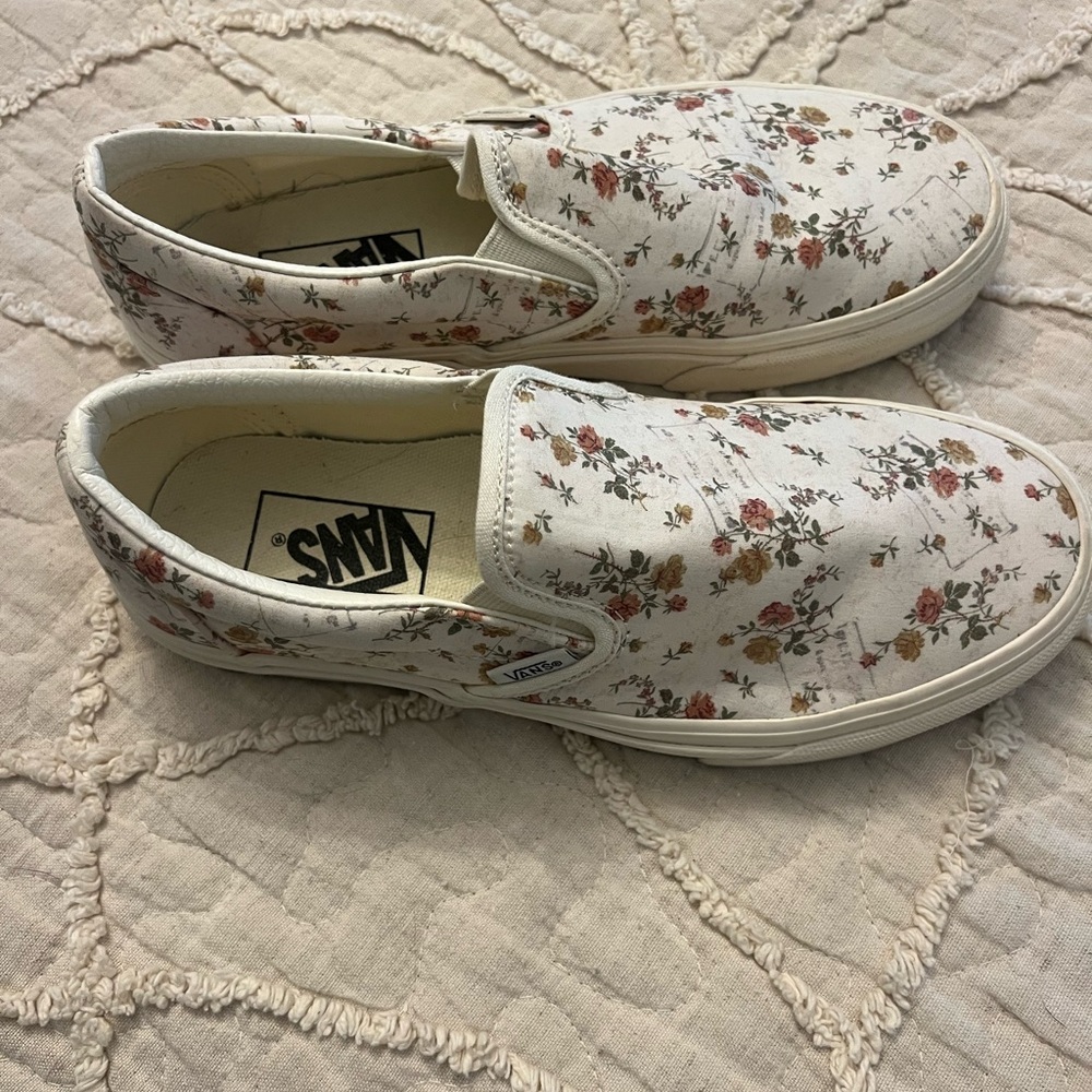 EUC!! Wore one time! Vans Floral Canvas Slip-Ons